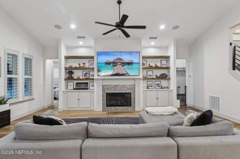 12687 Autumn Garden Drive, Jacksonville FL - photo 16 of 86