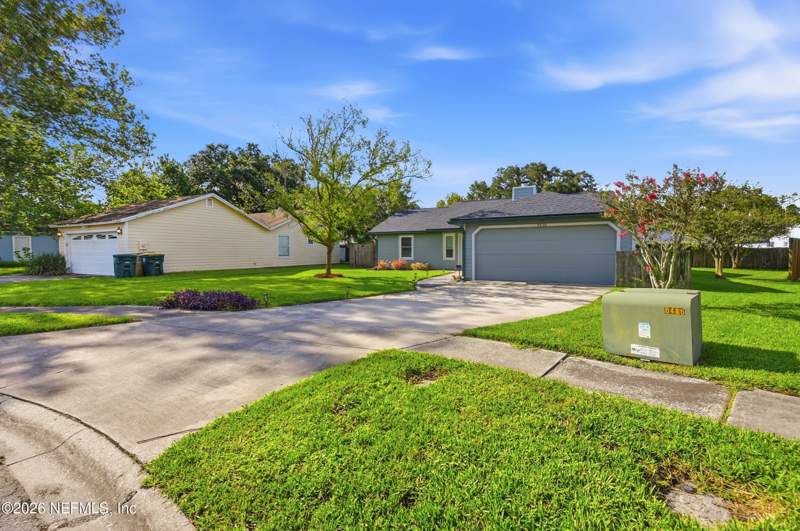 2 bedroom Single Family Residence at 8420 Duskin Court, Phoenix Park, Jacksonville — photo 3
