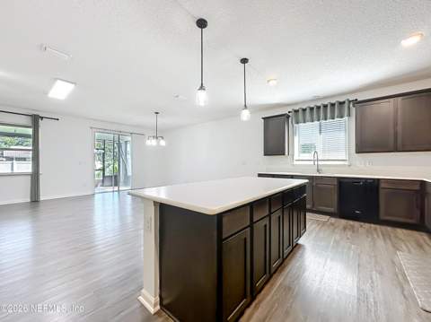 9756 Price Park Drive, Jacksonville FL - photo 10 of 48