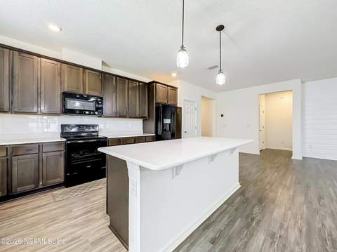 9756 Price Park Drive, Jacksonville FL - photo 11 of 48