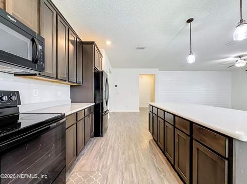 9756 Price Park Drive, Jacksonville FL - photo 12 of 48