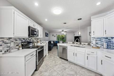 86279 Venetian Avenue, Yulee FL - photo 8 of 51