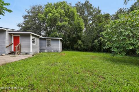 4009 Eve Drive, Jacksonville FL - photo 7 of 38