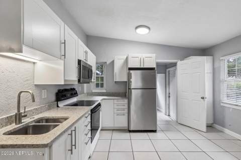 4009 Eve Drive, Jacksonville FL - photo 17 of 38