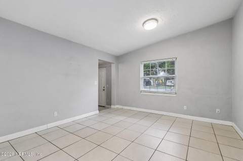 4009 Eve Drive, Jacksonville FL - photo 10 of 38