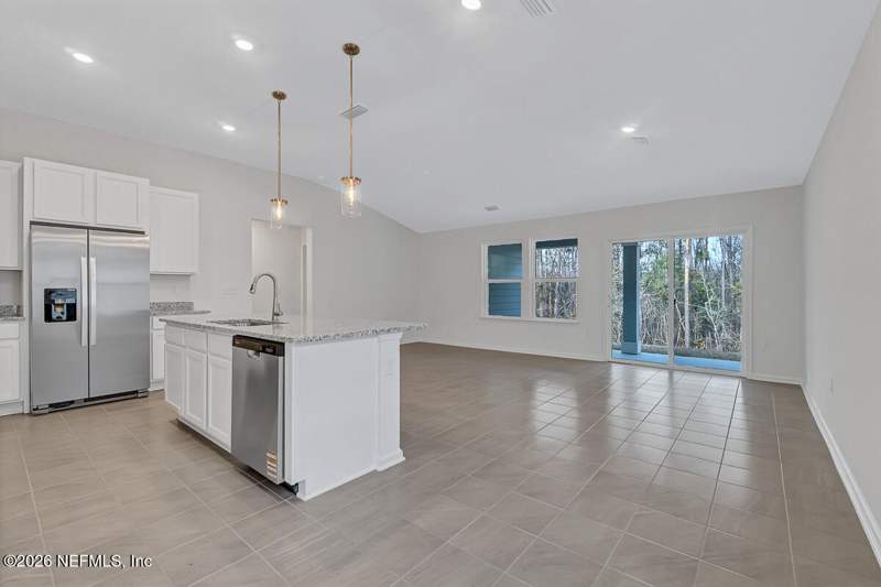 3 bedroom Single Family Residence at 718 Panther Lake Parkway, Panther Creek, Jacksonville — photo 2