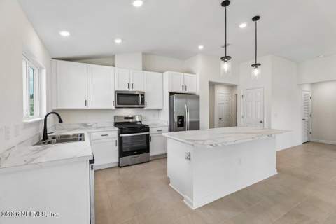 2770 Monroe Lakes Terrace, Green Cove Springs FL - photo 10 of 33