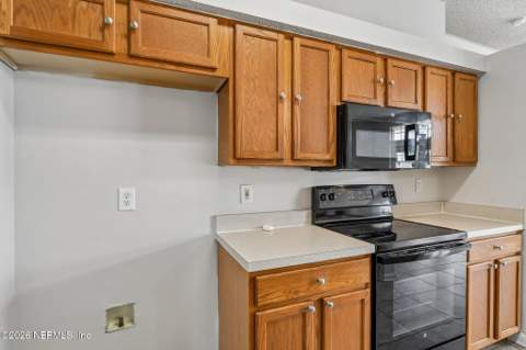 476 Hillside Drive, Orange Park FL - photo 9 of 50