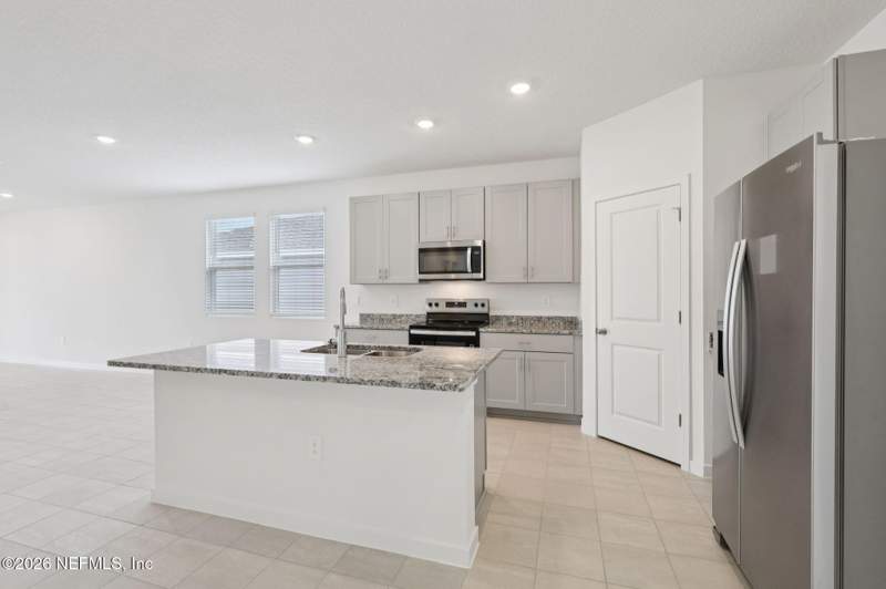 3 bedroom Single Family Residence at 7317 Everett Forest Drive, Cypress Meadows, Jacksonville — photo 5