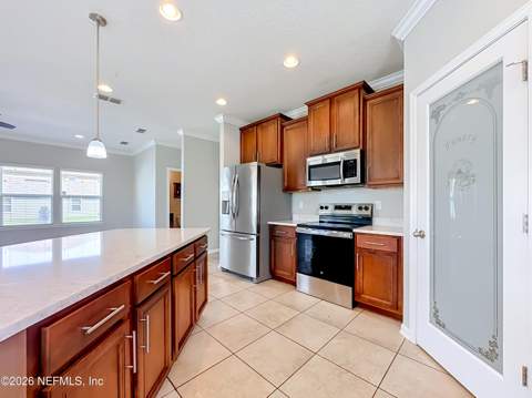 8106 Cape Fox Drive, Jacksonville FL - photo 10 of 55