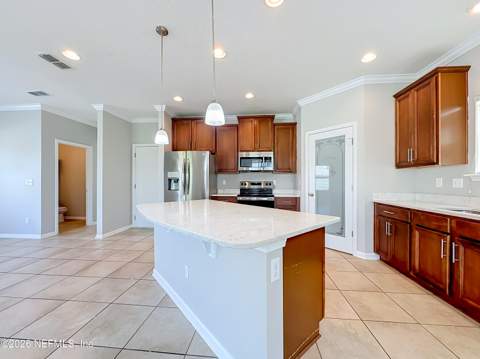 8106 Cape Fox Drive, Jacksonville FL - photo 11 of 55