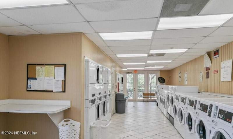 2 bedroom Condominium at 3865 Campenero Ct #8, The Colony At San Jose, Jacksonville — photo 4