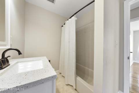 4803 Avent Drive, Jacksonville FL - photo 16 of 26