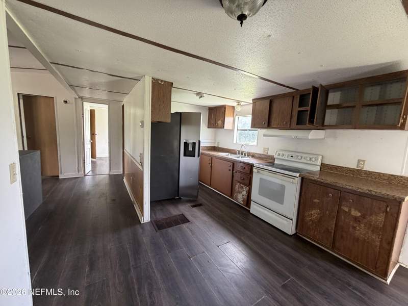 3 bedroom Manufactured Home at 10427 SW 113th Avenue, Riverbend, Brooker — photo 4