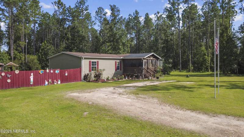 5 bedroom Mobile Home at 19445 NW 71st Avenue, Metes & Bounds, Starke — photo 5