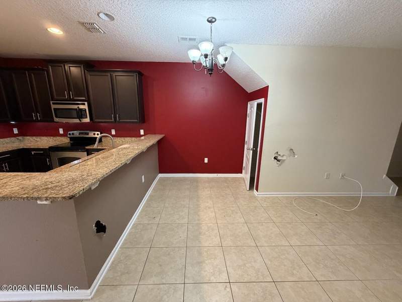 2 bedroom Townhouse at 12256 Black Walnut Court, Northwoods, Jacksonville — photo 4