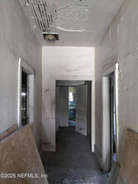 1411 Wilcox Street, Jacksonville FL - photo 8 of 11