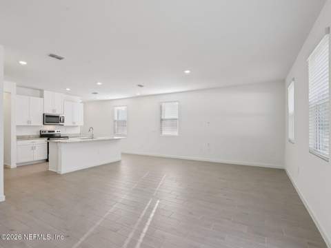 9799 Harper Village Circle, Jacksonville FL - photo 6 of 13