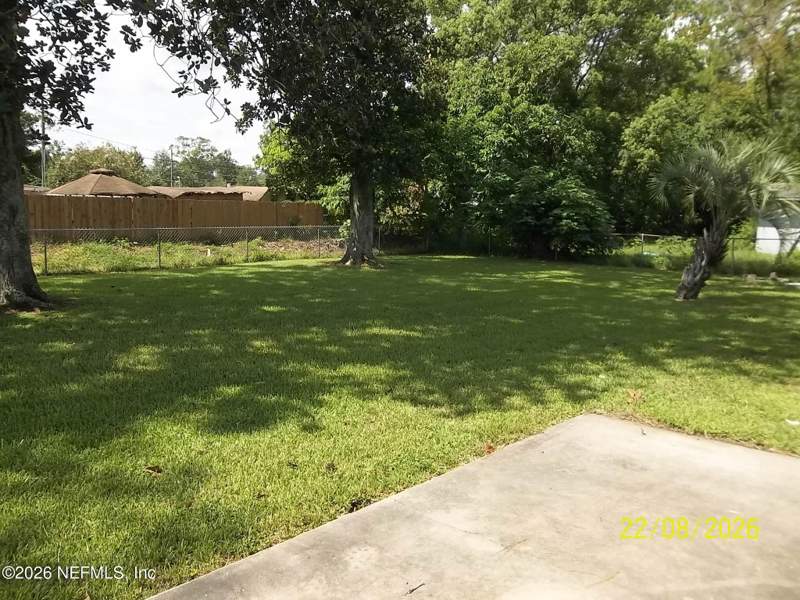 4 bedroom Single Family Residence at 6840 La Paz Court, Oak Hill, Jacksonville — photo 3