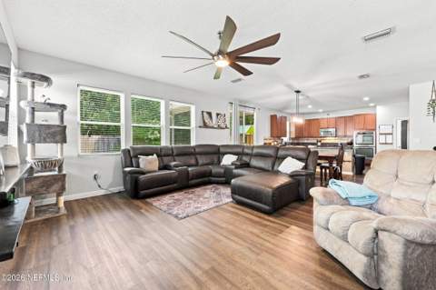 567 Worcester Court, Jacksonville FL - photo 6 of 44