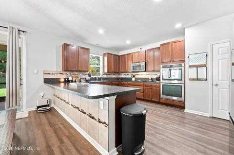 567 Worcester Court, Jacksonville FL - photo 12 of 44