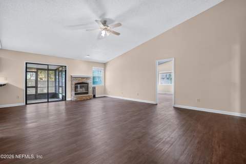 831 Wicklow Court, Orange Park FL - photo 7 of 42