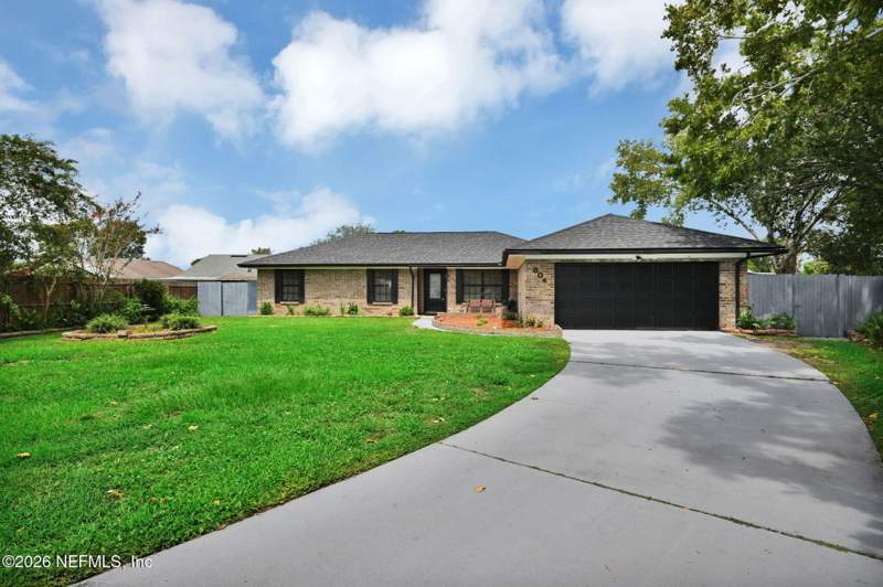 4 bedroom Single Family Residence at 804 Lightwood Court, Ridgecrest, Orange Park — photo 2