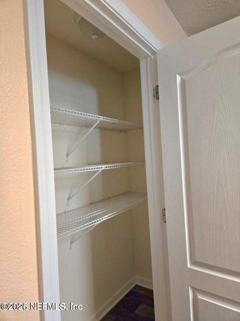 2333 Sotterley Lane, Jacksonville FL - photo 8 of 17