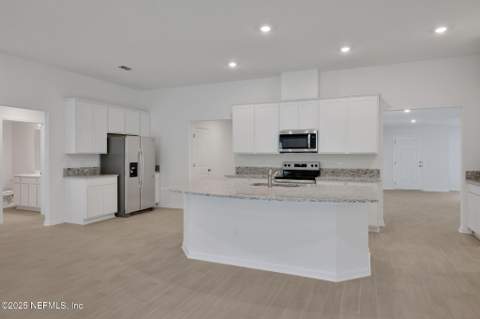 5266 Conference Drive, Jacksonville FL - photo 17 of 38