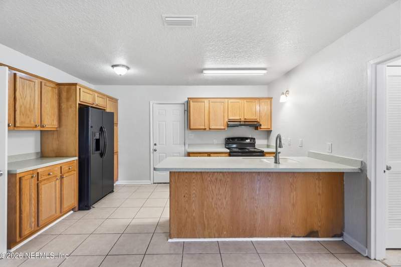 2 bedroom Single Family Residence at 5886 Oaklane Drive, Forrest Brook, Jacksonville — photo 5