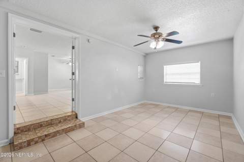 5886 Oaklane Drive, Jacksonville FL - photo 9 of 22