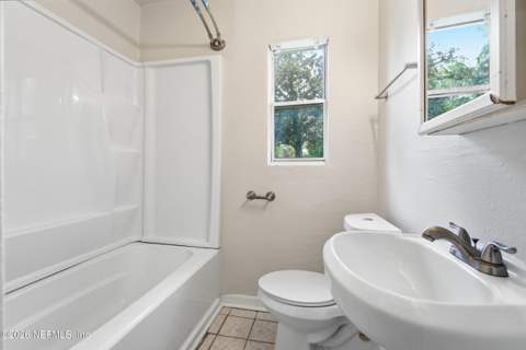 5886 Oaklane Drive, Jacksonville FL - photo 12 of 22