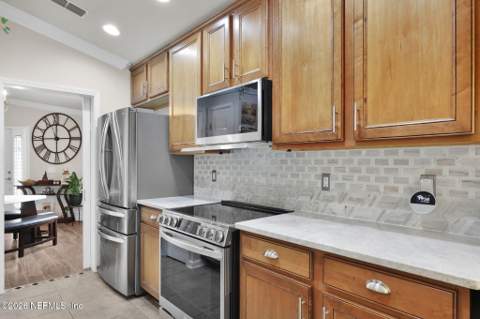 9114 Honeybee Lane, Jacksonville FL - photo 17 of 47