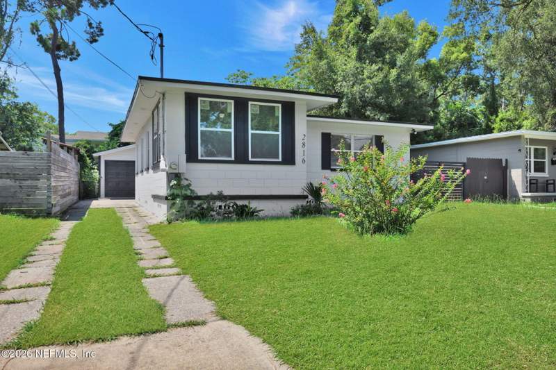 2 bedroom Single Family Residence at 2816 Dellmont Avenue, Belair, Jacksonville — photo 2
