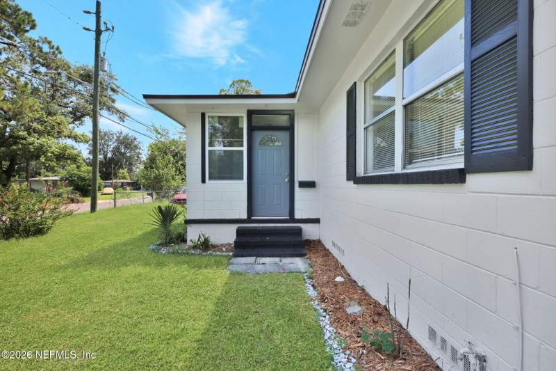 2 bedroom Single Family Residence at 2816 Dellmont Avenue, Belair, Jacksonville — photo 4