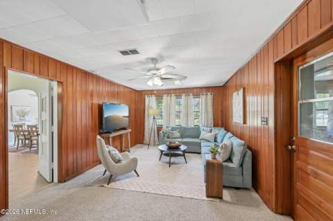 407 Highland Avenue, Green Cove Springs FL - photo 12 of 48