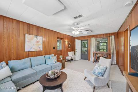 407 Highland Avenue, Green Cove Springs FL - photo 13 of 48