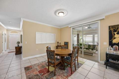 4570 Middleton Park Circle, Jacksonville FL - photo 12 of 52