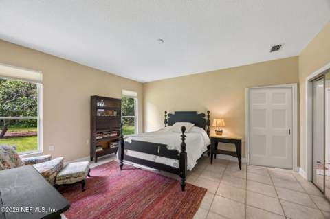 4570 Middleton Park Circle, Jacksonville FL - photo 13 of 52