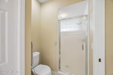 4570 Middleton Park Circle, Jacksonville FL - photo 17 of 52