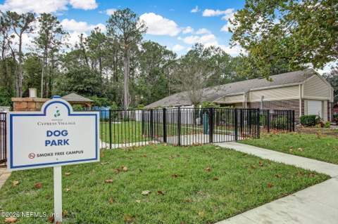 4570 Middleton Park Circle, Jacksonville FL - photo 24 of 52