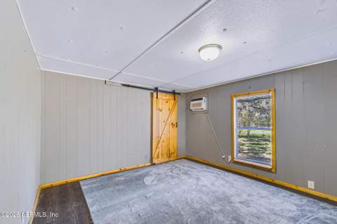 203 Pond Circle, Interlachen FL - photo 9 of 29
