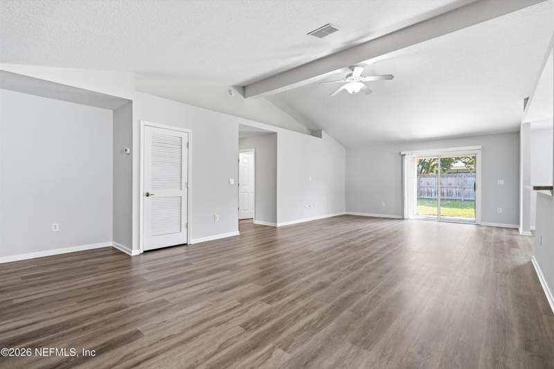 3 bedroom Single Family Residence at 1034 Drakefeather Drive, Oakleaf Plantation, Orange Park — photo 2