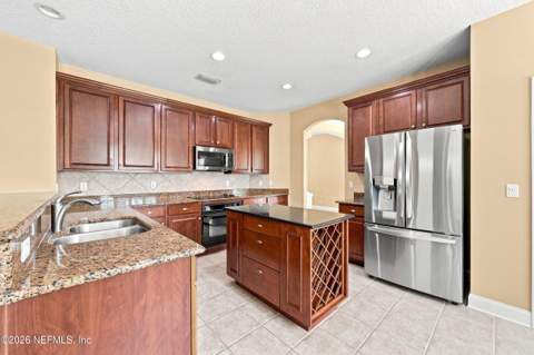11728 Dartmoor Court, Jacksonville FL - photo 19 of 88