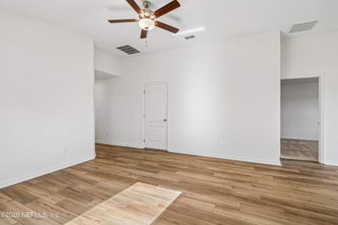 7732 Recon Drive, Jacksonville FL - photo 8 of 38
