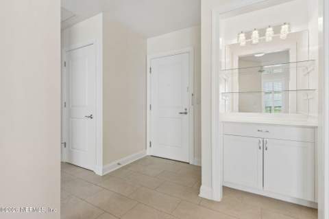 1431 Riverplace Boulevard #1707, Jacksonville FL - photo 10 of 110