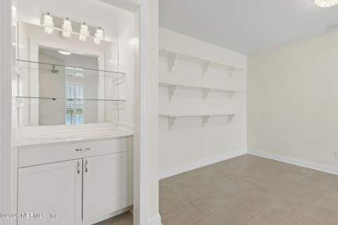 1431 Riverplace Boulevard #1707, Jacksonville FL - photo 12 of 110