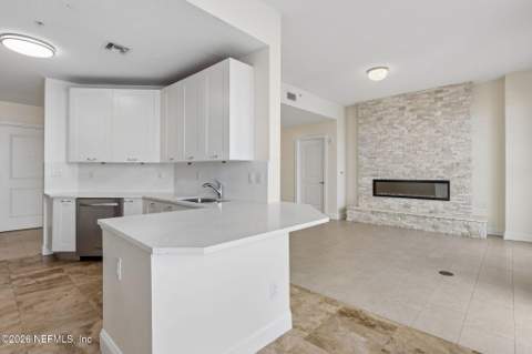 1431 Riverplace Boulevard #1707, Jacksonville FL - photo 18 of 110