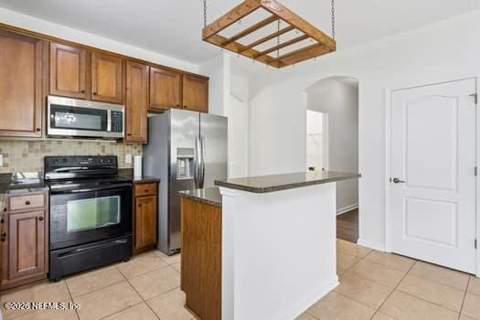 11779 Alexandra Drive, Jacksonville FL - photo 19 of 63