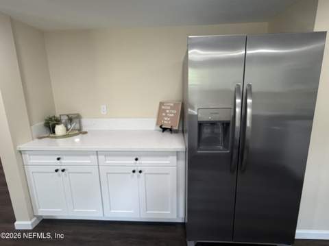 6095 Taylor Road, Jacksonville FL - photo 8 of 32